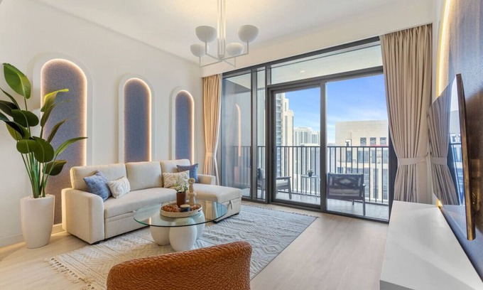 Dubai Apartment | Sophisticated 1 bedroom apartment Creek Harbour