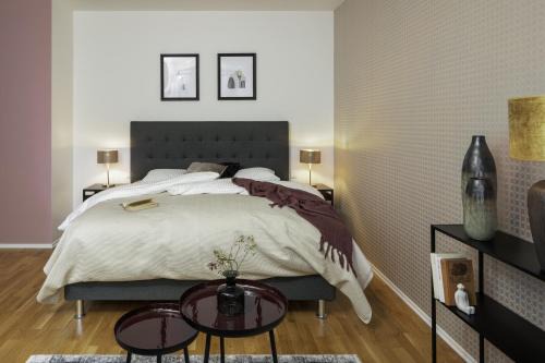 Podoli Apartment | Sophisticated Condo in Nusle by Prague Days