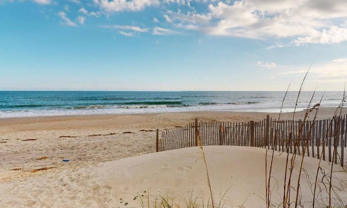 North Topsail Beach House | Soundfront with Dock & Ocean Views, 3 bed/3 bath.