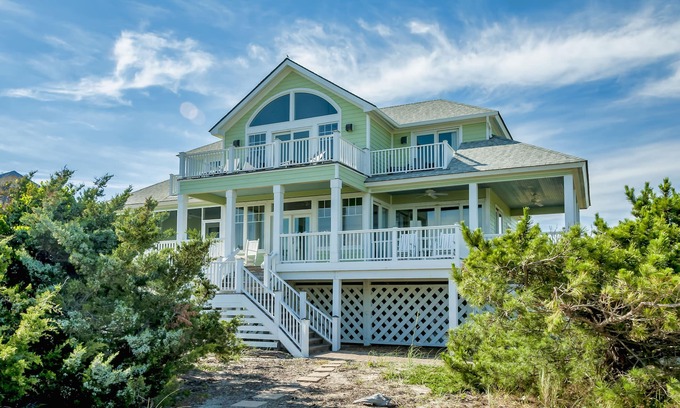 South Beach House | South Beach, Oceanfront, Beautiful Views, Great location! Both Clubs Available