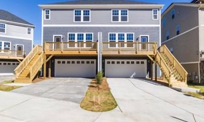 Sharonbrook House | South End Gem
