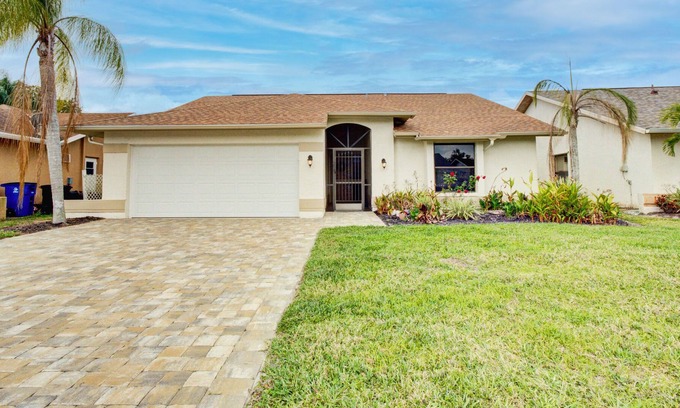 Brookshire Bath and Tennis Club House | South Fort Myers getaway