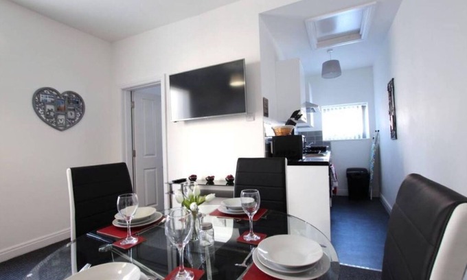 South Shore Apartment | South Pier by Coast Accommodation Station Road