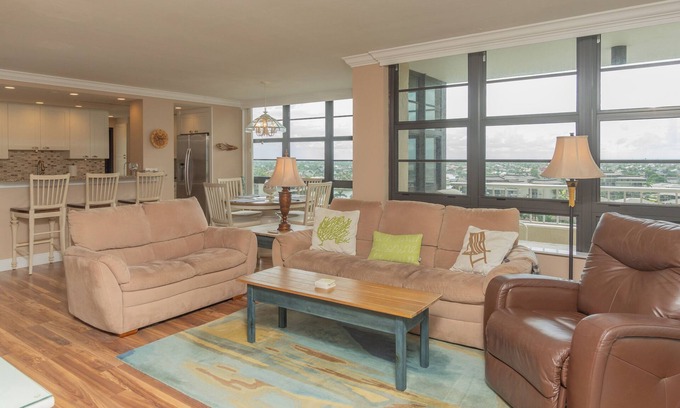 Marco Island House | SOUTH SEAS TOWER 4 #1206 - BEACH FRONT - CORNER UNIT- WRAP BALCONY