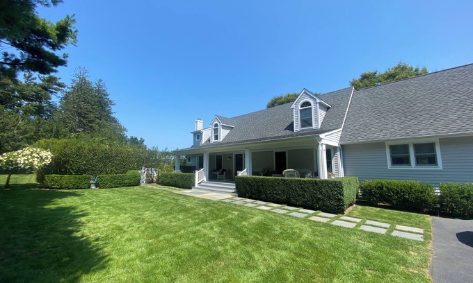 Southampton House | Southampton Home - Farm Views and Close Proximity to Village