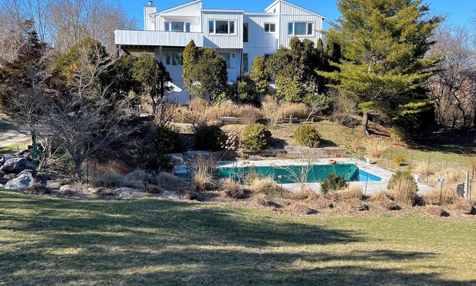 Shinnecock Hills House | Southampton Private Retreat with Ocean Views