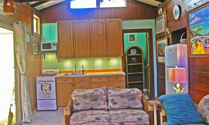 Old Town Cabin | Southernmost Casita, Old Town jewel just blocks to the beach! Dog OK!