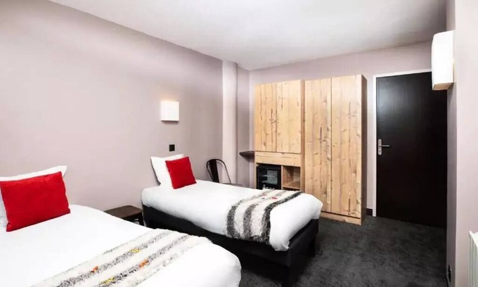 Valfrejus Apartment | SOWELL Family Valfréjus* - Superior Twin Room
