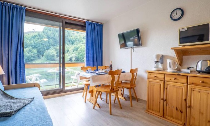 Le Corbier Apartment | Soyouz Vanguard by Interhome