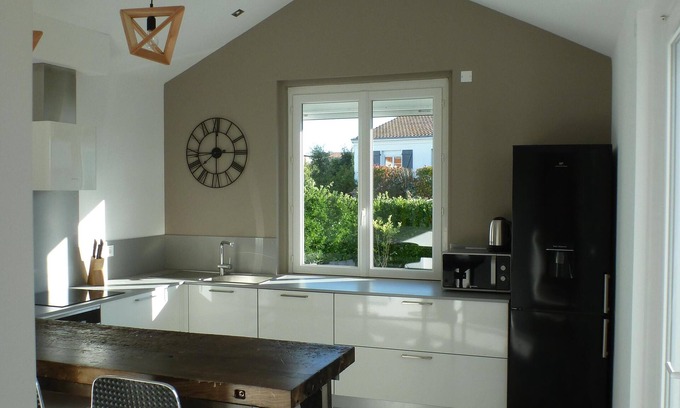 Saint-Gilles-Croix-de-Vie House | Spa, beach 500m, 700m city center, 4 beds