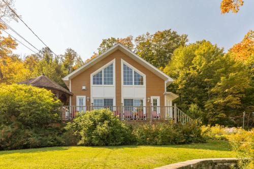 Saint-Raymond Ski Chalet | Spa Lake - Naturo lac Sept-Iles