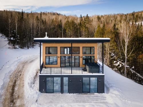 Saint Come Ski Chalet | Spa & Mountain View - Le Eastman View