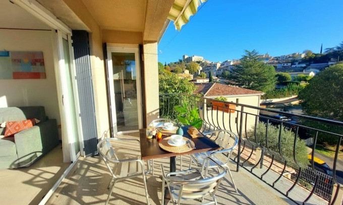 Greoux-les-Bains Apartment | Spacieux et Lumineux T3 Climatisé de 80m2