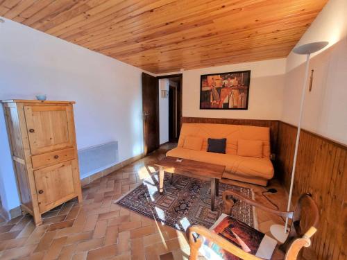 Saint-Michel-de-Chaillol House | Spacieux T2 avec Jardin à Proximité du Télésiège – Idéal pour 4 Personnes - FR-1-393-166