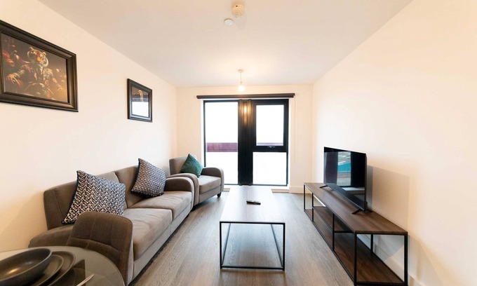 Liverpool City Centre Apartment | Spacious 1 Bed Apartment in Liverpool w Views