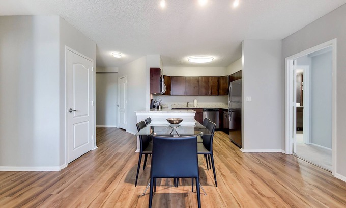 White Plains Apartment | Spacious 2 Bedroom, 40-Min Train to Midtown NYC