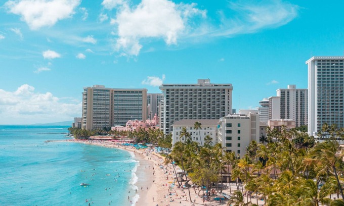 Waikiki Hotel | Spacious 2 Units Retreat at the Ilikai Hotel – Accommodates 10 Guests