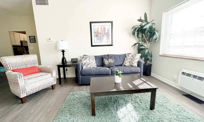 Grand Rapids Apartment | Spacious 2BR Apartment in Historic Heritage Hill