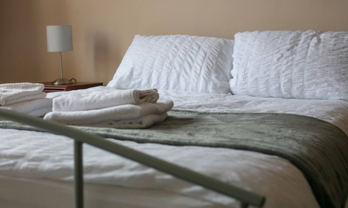 Glasgow Apartment | Spacious 3-Bed Apartment Central Glasgow West End Free Parking