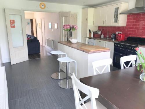 Haroldʼs Cross Apartment | Spacious 3 bed townhouse in Dublin 12