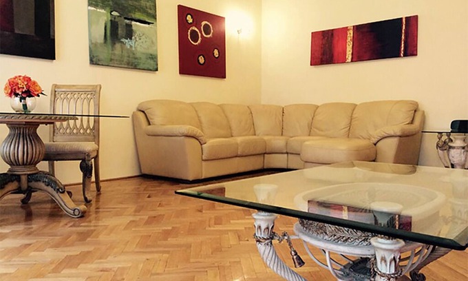 Palace District Apartment | Spacious 3-bedroom 3 bathroom apartment in 5th district next to Károly Gardens