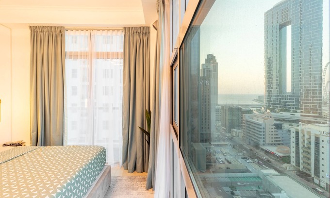 Jabal Ali 2 Apartment | Spacious 3-bedroom apartment in beautiful Dubai with WiFi, AC, fitness room