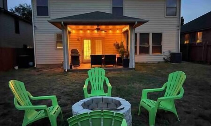 Wetmore House | Spacious 3 Bedroom Residential Home