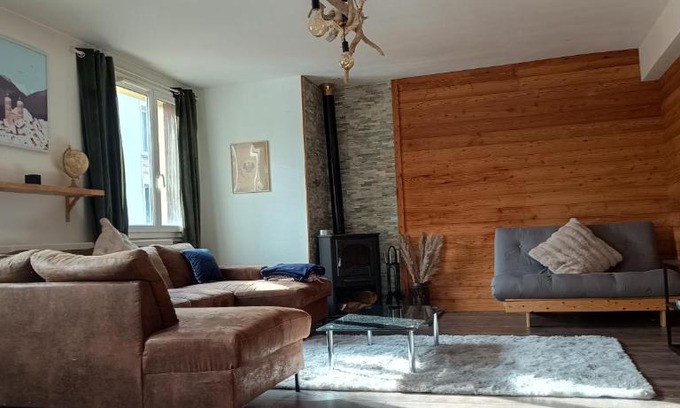 Briancon Apartment | Spacious 3 bedrooms apartment
