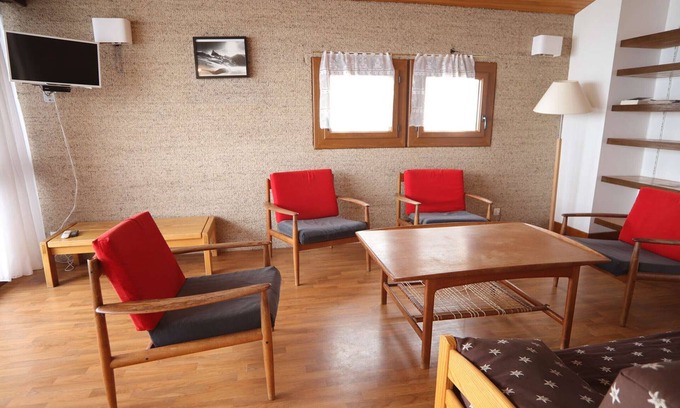Auris Apartment | Spacious 3-room duplex with mezzanine 250m from slopes, parking, pets allowed
