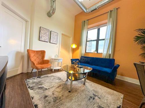 Near South Side Apartment | Spacious 3BR in South Loop 420 Friendly Near McCormick Place, Soldier Field and Lake Front