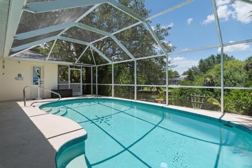 Port Charlotte House | Spacious 3BR Waterfront Home In Port Charlotte