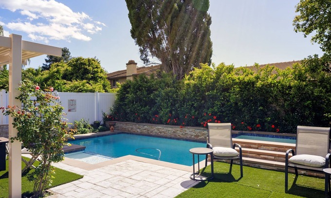 Saugus House | Spacious 4-bedroom house with WiFi, AC in enjoyable Santa Clarita