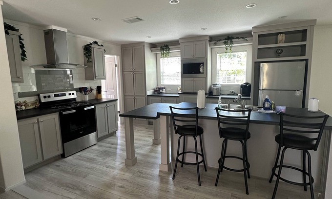 Homosassa House | Spacious 4-bedroom house with WiFi in peaceful Homosassa