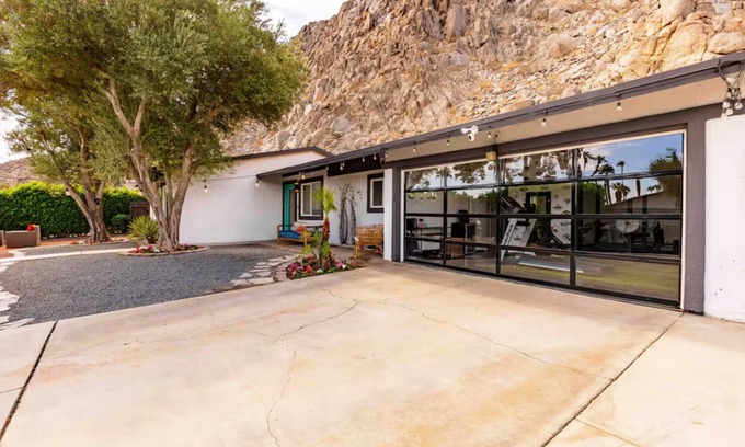 La Quinta House | Spacious 4-bedroom house with fitness room and Pool in fabulous La Quinta