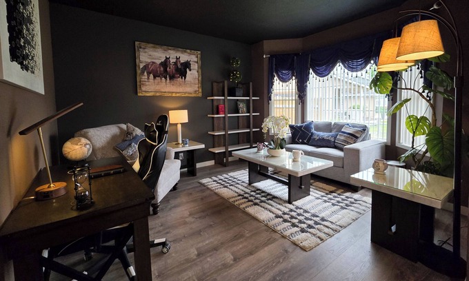 Meridian House | Spacious 4-Bedroom Home in Meridian