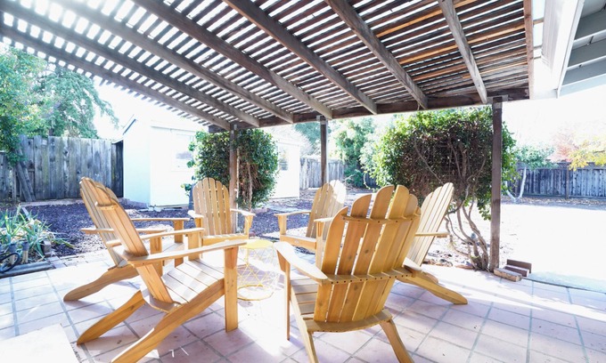 San Tomas House | Spacious 4-bedroom house in wonderful Campbell with AC, WiFi