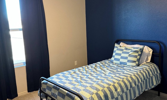 Nampa House | Spacious 4-bedroom house with WiFi and AC in marvelous Nampa