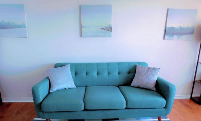 Indianapolis Condo | Spacious 4-bedroom condo in fabulous Indianapolis with WiFi, AC