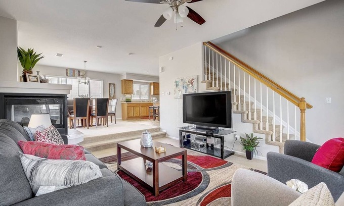 Green Valley Ranch House | Spacious 4BDR Entire Home Sleeps10 near Denver DIA Airport~Aurora Gaylord Resort