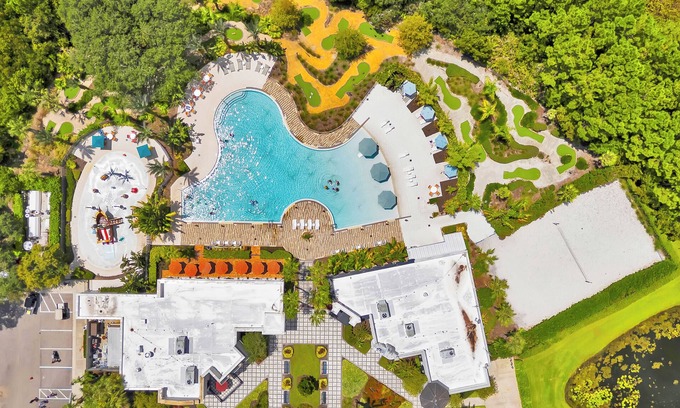 Davenport House | Spacious 4BR Townhome with Private Pool near Disney, Universal, and SeaWorld