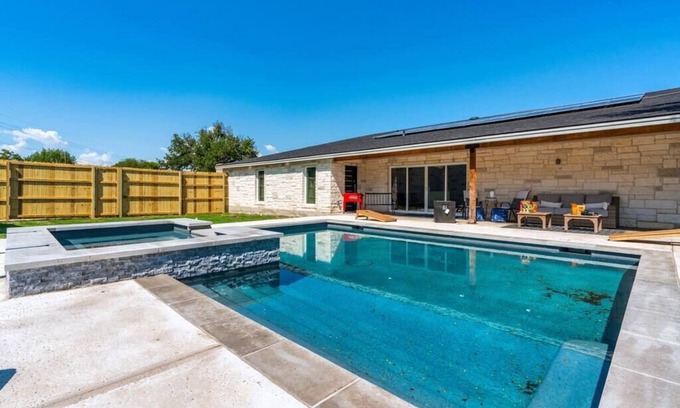 McNeil House | Spacious 6BR Gateway w/Two Houses & Pool