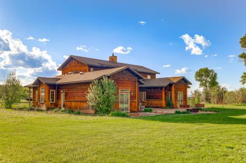 Afton House | Spacious Afton Home Patio, Grill and Mountain Views