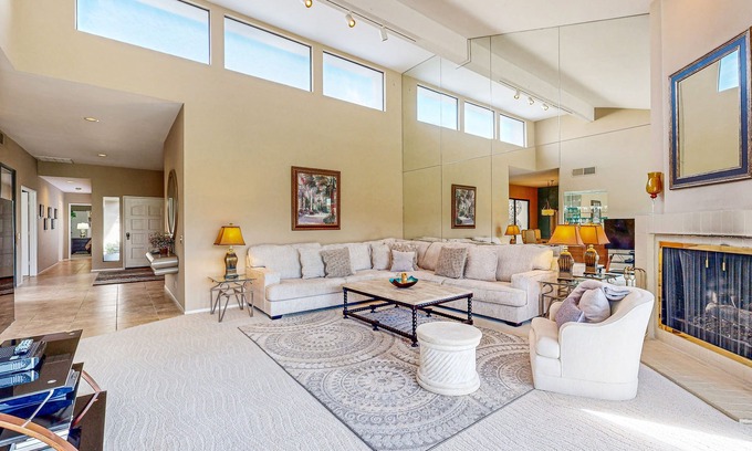 La Quinta Condo | Spacious All-Suite Resort Condo at PGA West with Patio & Pool 2BR #065256