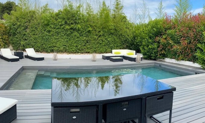 Paulhan Villa | Spacious and luxury villa with large terrace swimming pool. Between Land and Sea.