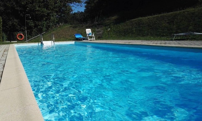 Germignaga Apartment | Spacious and tastefully newly furnished 3-room apartment with communal pool