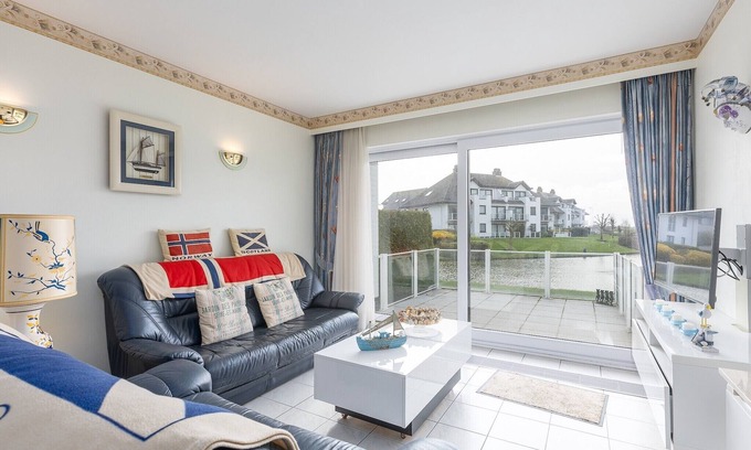 Middelkerke Apartment | Spacious apartment with terrace