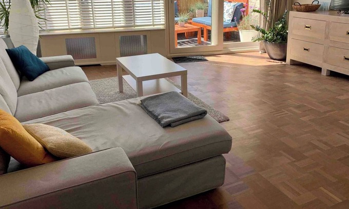De Koog Apartment | Spacious apartment within walking distance of the beach