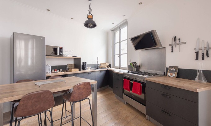 Downtown Angers Apartment | Spacious appartment in the heart of Angers - 6 PAX