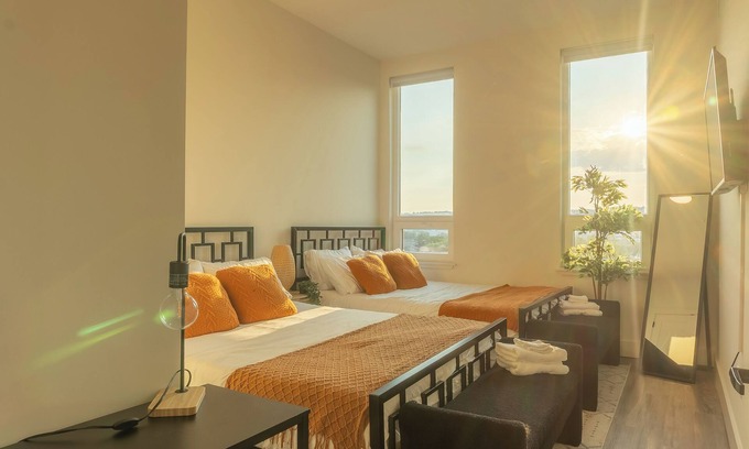 East Orange Apartment | Spacious APT, Near NYC+Airport, Sleep Big Groups
