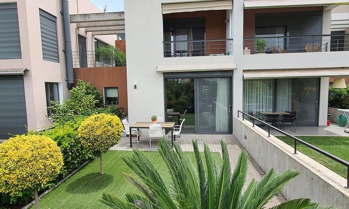 Kalamata Villa | Spacious Beachfront Property (maisonette)
